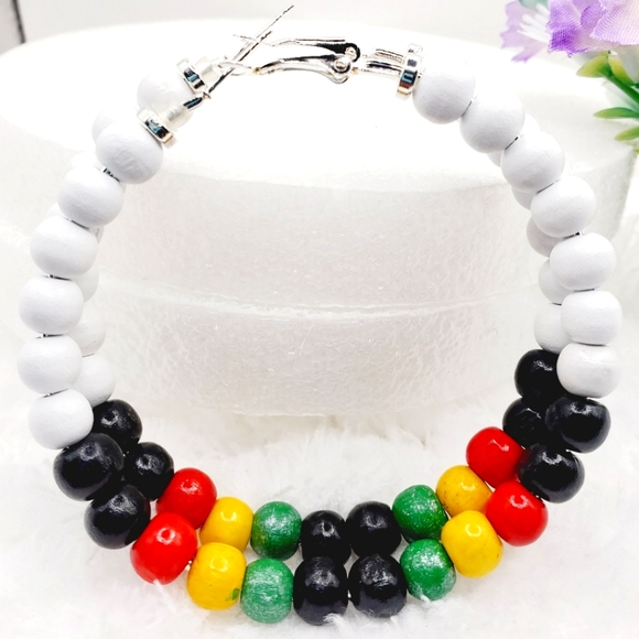 Rasta hoop earrings, African earrings with wooden beads, large hoop earrings 2.8 - Picture 4 of 8